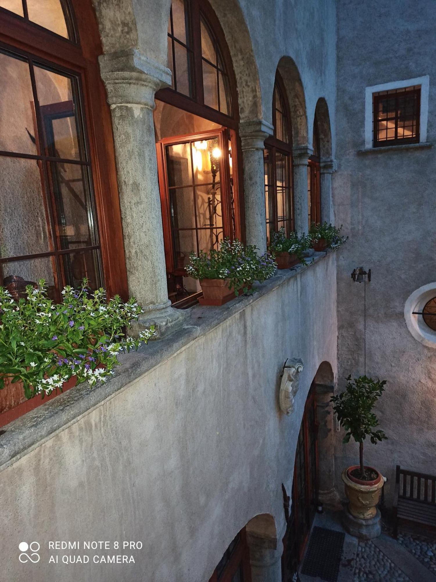B&B Di Charme Palazzo Lambertenghi Tirano Exterior foto